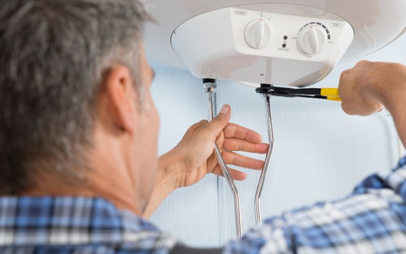 lắp đặt máy nước nóng giá rẻ