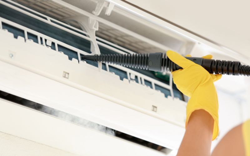 Quy trình vệ sinh máy lạnh chuyên nghiệp của Điện lạnh Trang Phạm