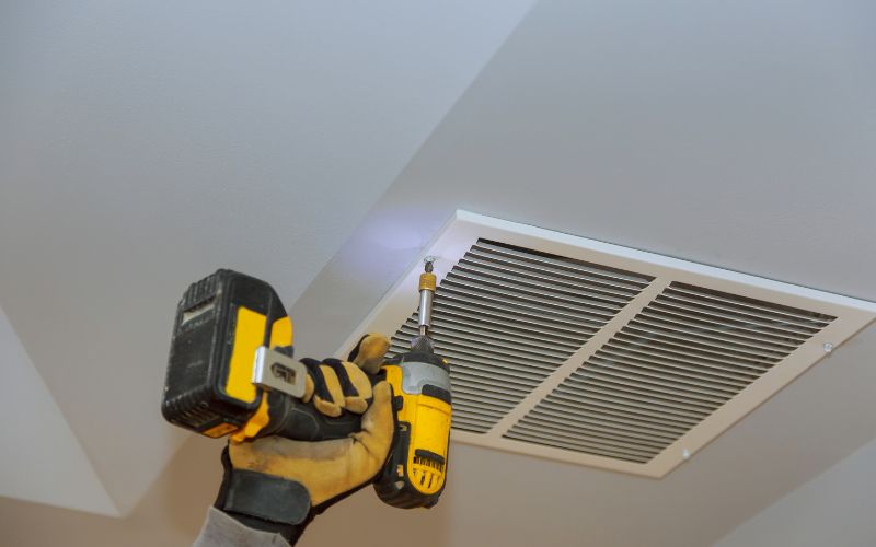 Lắp đặt máy lạnh âm trần giá rẻ tại Trang Phạm